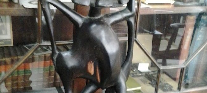 Unser Angebot zum Jahresanfang: Makonde- Skulpturen