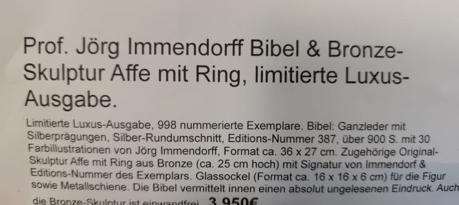 Jörg Immendorff Bibel & Bronze-Skulptur Affe mit Ring, limitierte Luxus-Ausgabe